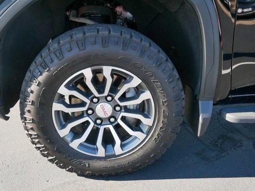 2022 GMC Sierra 1500 Limited AT4