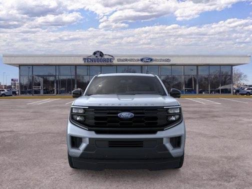 Glacier Gray Metallic 2026 Ford Expedition Max Active