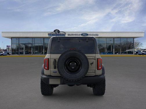 Desert Sand 2026 Ford Bronco Badlands