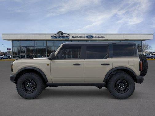 Desert Sand 2026 Ford Bronco Badlands