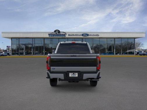 Avalanche 2026 Ford F-350 Platinum