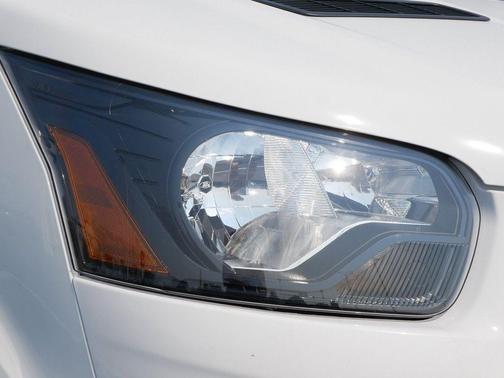 Oxford White 2026 Ford Transit-350 XL