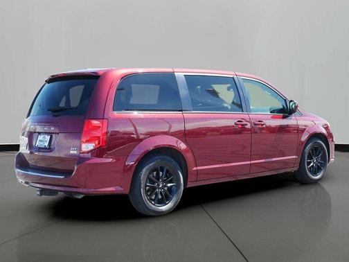Octane Red Pearlcoat 2019 Dodge Grand Caravan GT