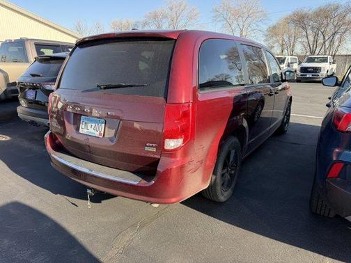 Octane Red Pearlcoat 2019 Dodge Grand Caravan GT