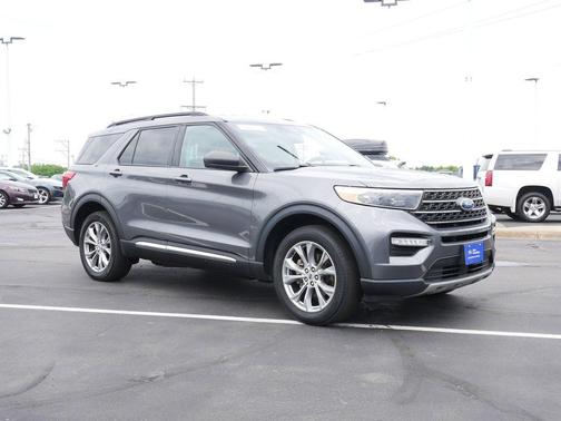 Gray Metallic 2023 Ford Explorer XLT