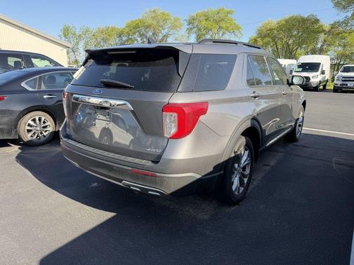 Gray Metallic 2023 Ford Explorer XLT