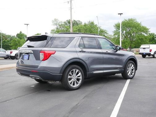 Gray Metallic 2023 Ford Explorer XLT