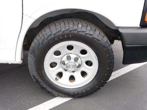 Summit White 2013 Chevrolet Express 1500 Work Van
