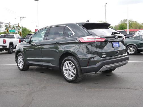 Forged Green Metallic 2023 Ford Edge SEL