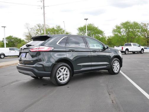 Forged Green Metallic 2023 Ford Edge SEL