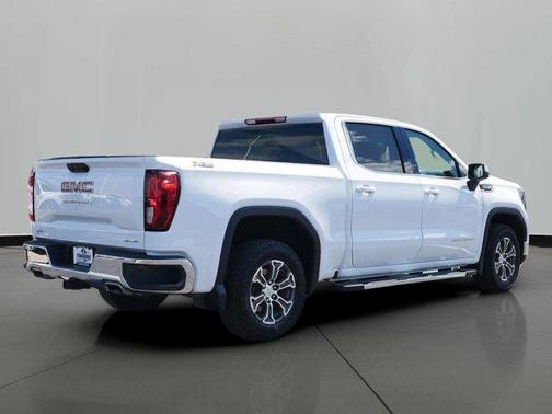 White 2023 GMC Sierra 1500 SLE