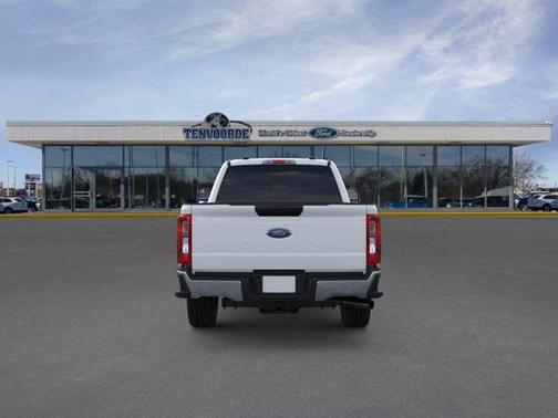 Oxford White 2026 Ford F-350 XLT