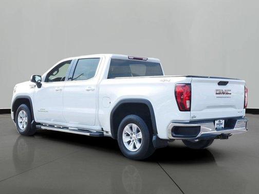 White 2019 GMC Sierra 1500 SLE