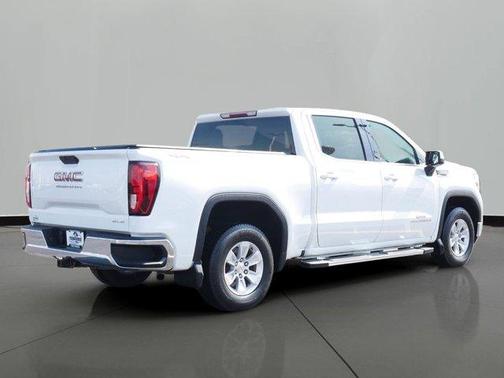 White 2019 GMC Sierra 1500 SLE
