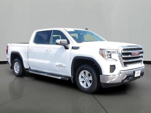 White 2019 GMC Sierra 1500 SLE