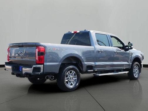 Gray Metallic 2025 Ford F-250 Lariat