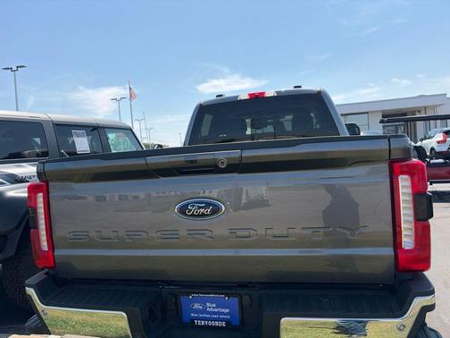 Gray Metallic 2025 Ford F-250 Lariat