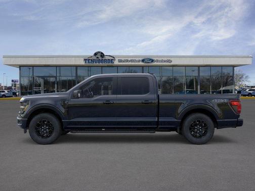 Agate Black Metallic 2026 Ford F-150 XLT