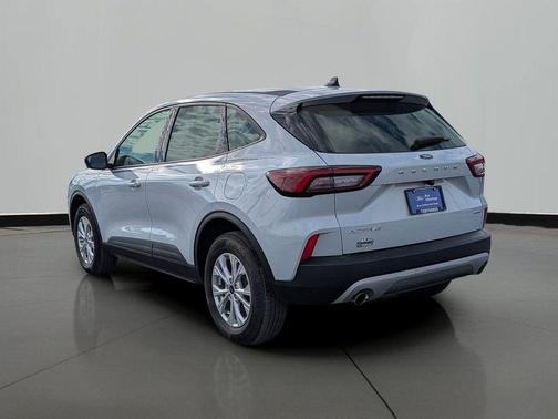 Space Silver 2025 Ford Escape Active