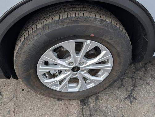 Space Silver 2025 Ford Escape Active