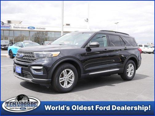 Black Metallic 2023 Ford Explorer XLT