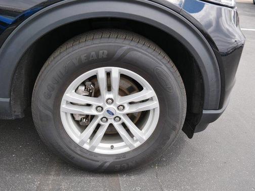 Black Metallic 2023 Ford Explorer XLT