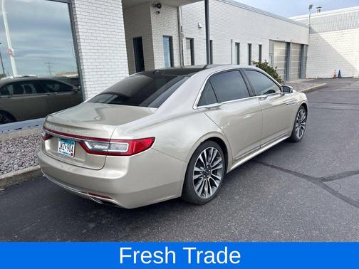 White Gold Metallic 2017 Lincoln Continental Select