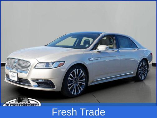 White Gold Metallic 2017 Lincoln Continental Select