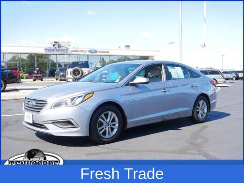 Shale Gray Metallic 2017 Hyundai SONATA SE