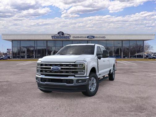 Oxford White 2026 Ford F-350 XLT