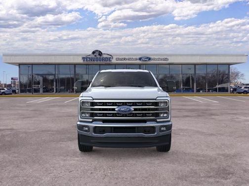 Oxford White 2026 Ford F-350 XLT