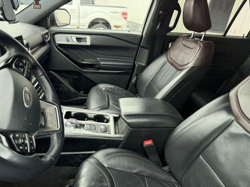 2023 Ford Explorer Platinum