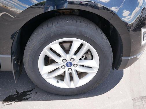Shadow Black 2017 Ford Edge SEL