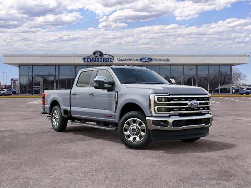 Gray Metallic 2027 Ford F-350 Lariat Super Duty