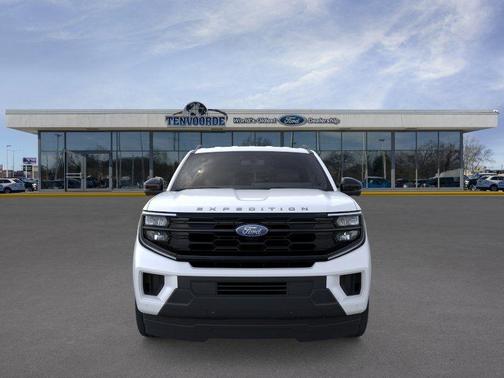 Star White 2026 Ford Expedition Max Active