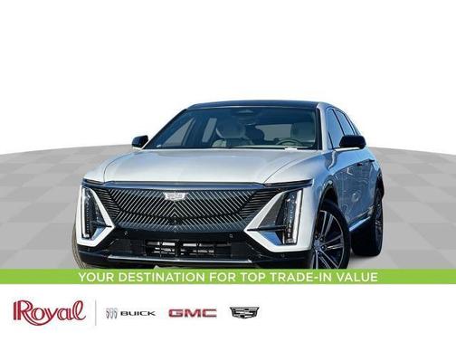 Vibrant White Tricoat 2026 Cadillac LYRIQ Premium Luxury