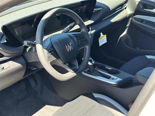 2025 Buick Envista Preferred FWD