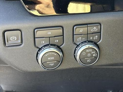 2025 GMC Sierra 2500 SLE
