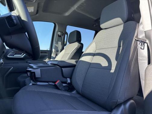 2025 GMC Sierra 2500 SLE