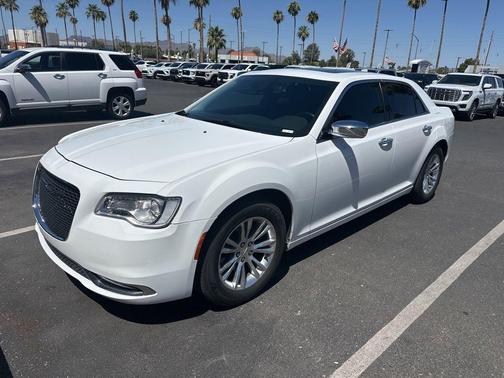 Bright White Clearcoat 2017 Chrysler 300C Base