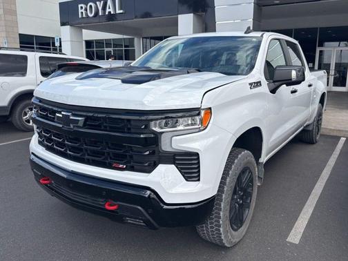 Summit White 2025 Chevrolet Silverado 1500 LT Trail Boss