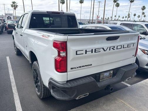 Summit White 2025 Chevrolet Silverado 1500 LT Trail Boss