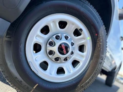 Summit White 2026 GMC Sierra 2500 Pro