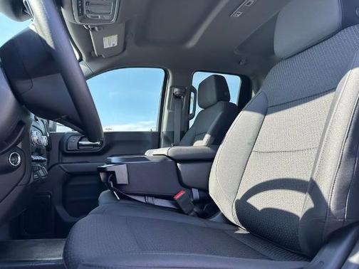 Summit White 2026 GMC Sierra 2500 Pro