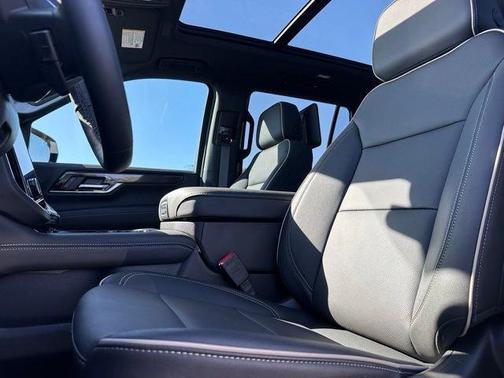 Summit White 2026 GMC Yukon 4WD Elevation