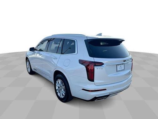 Crystal White Tricoat 2025 Cadillac XT6 Luxury FWD