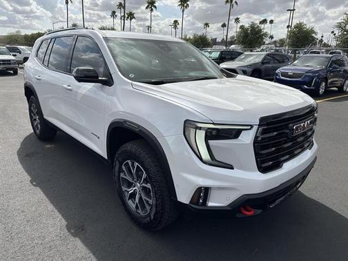 2025 GMC Acadia AWD AT4