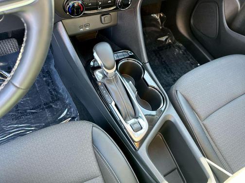 Summit White 2025 Buick Encore GX Preferred
