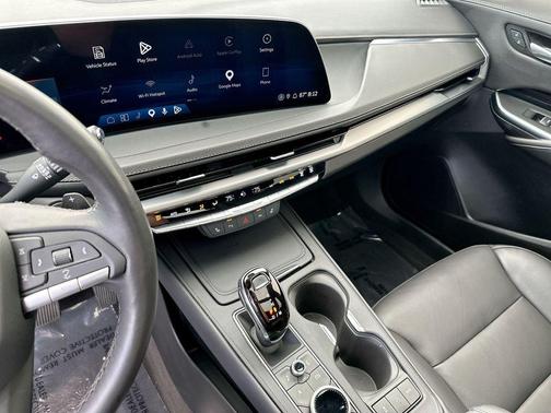 Latte Metallic 2024 Cadillac XT4 Luxury