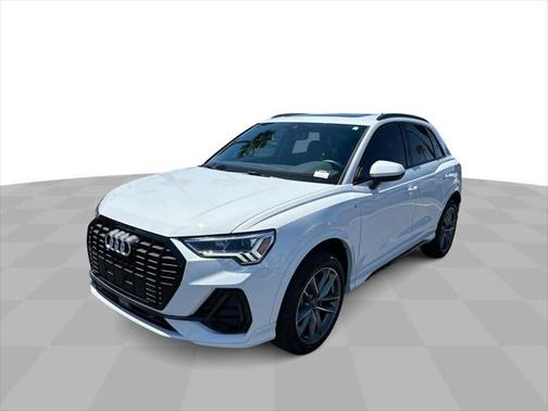 2024 Audi Q3 45 S line Premium Plus